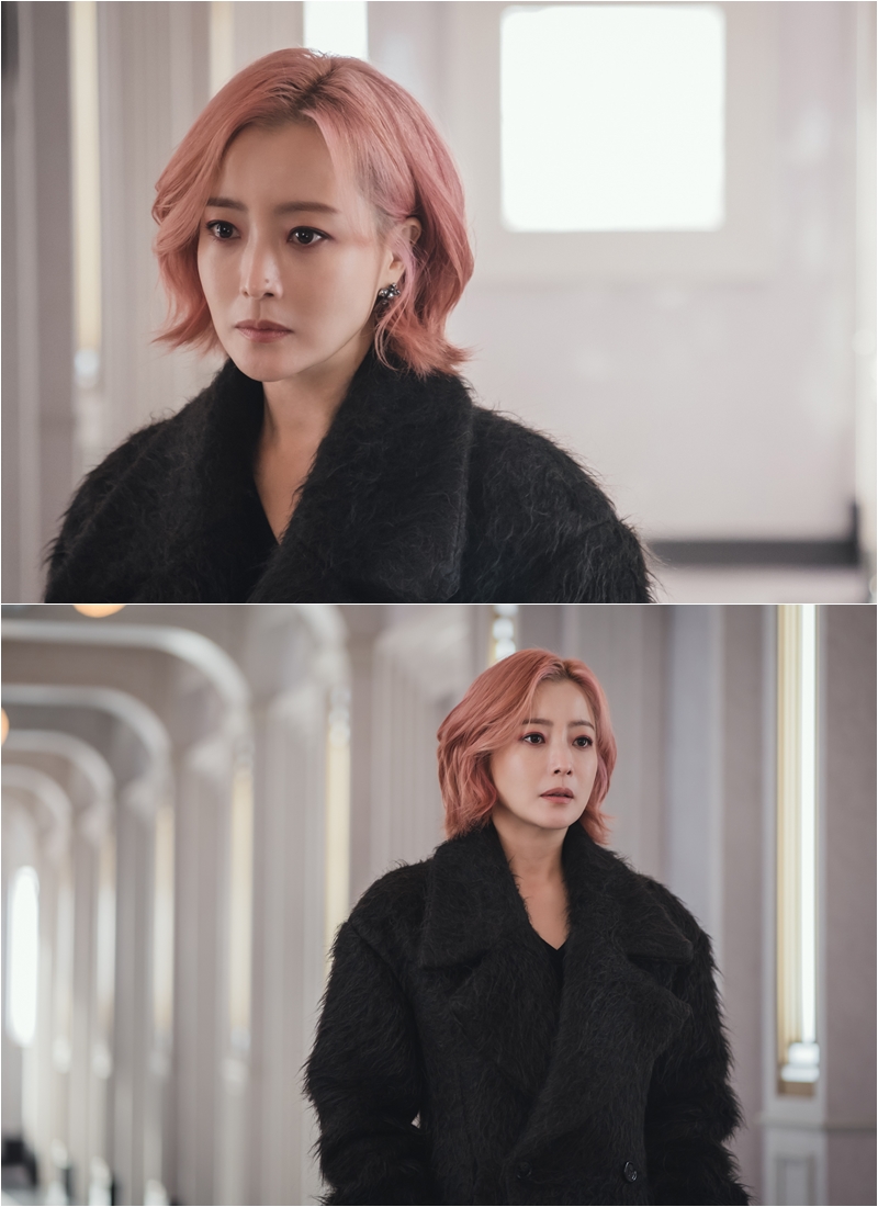 이번엔 저승에서 돌아온 여자…핑크머리 김희선, '내일'에 거는 기대
