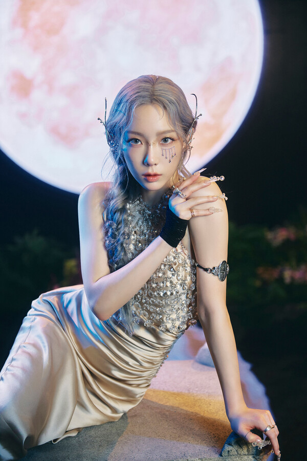 ▲ 태연이 3집 'INVU'로 음악차트와 음악방송에서 성과를 내고 있다. 제공|SM엔터테인먼트