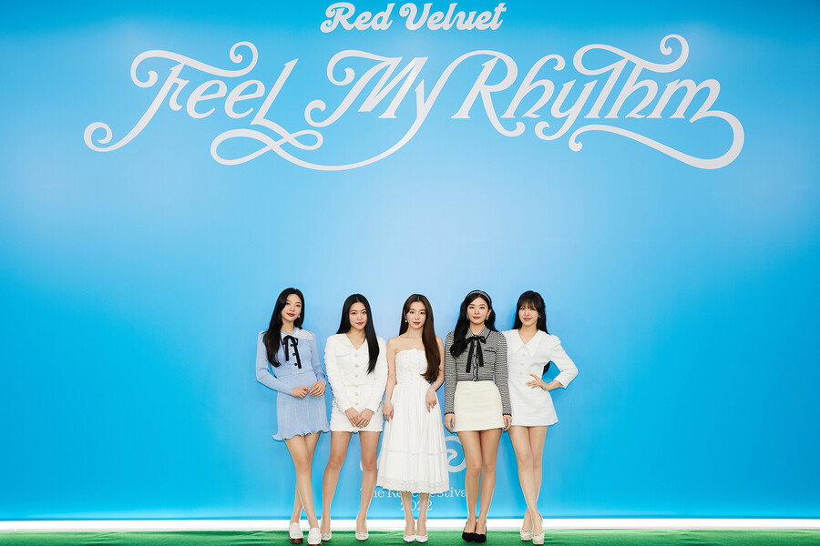 샤이니 민호도 "끝냈다"…레드벨벳, '봄 캐럴'로 돌아온 '스프링 퀸'[종합]