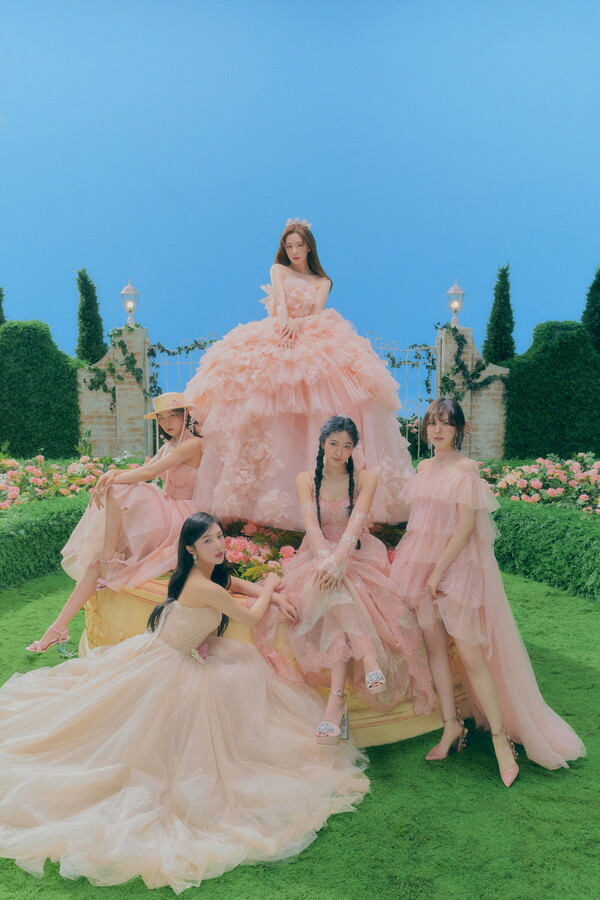 ▲ 신곡 '필 마이 리듬'으로 돌아온 레드벨벳. 제공|SM엔터테인먼트