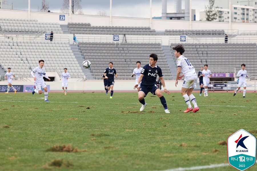 ▲ 서울 이랜드가 잔디 문제로 FC안양전을 잠실에서 치른다. ⓒ한국프로축구연맹