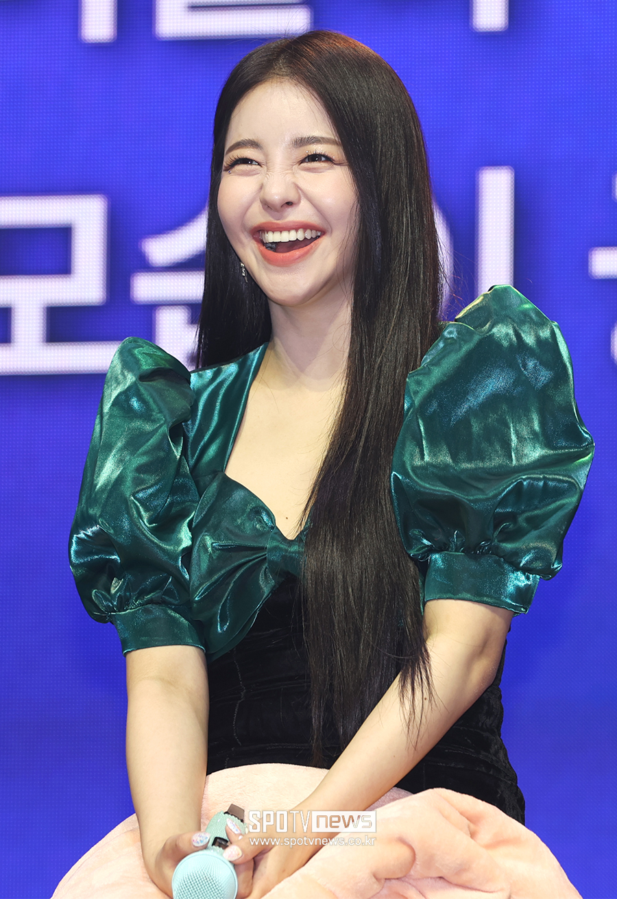[포토S] 브레이브걸스 유정, '꼬북좌' 미소