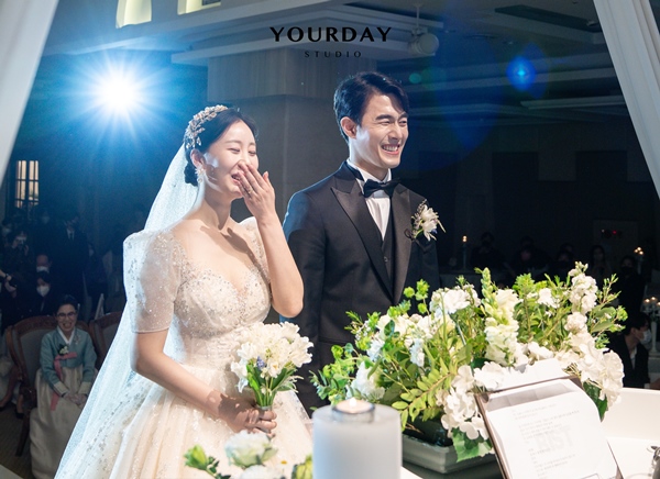 ▲ 김호창 결혼 본식사진. 제공|해피메리드컴퍼니