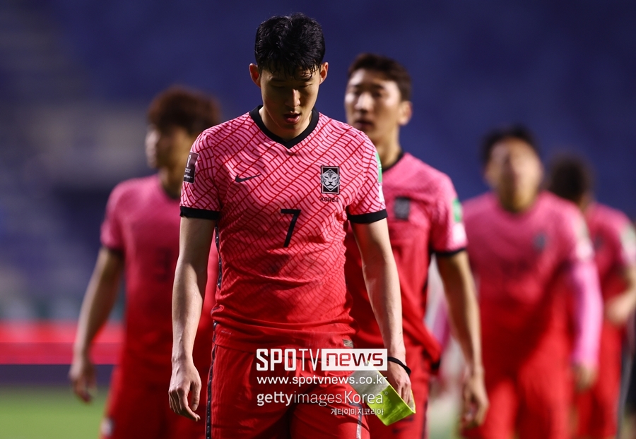 ▲ 한국은 29일 아랍에미티르 두바이 알 막툼 스타디움에서 열린 2022 카타르 월드컵 아시아 지역 최종예선 A조 10차전에서 아랍에미리트에 0-1로 졌다.