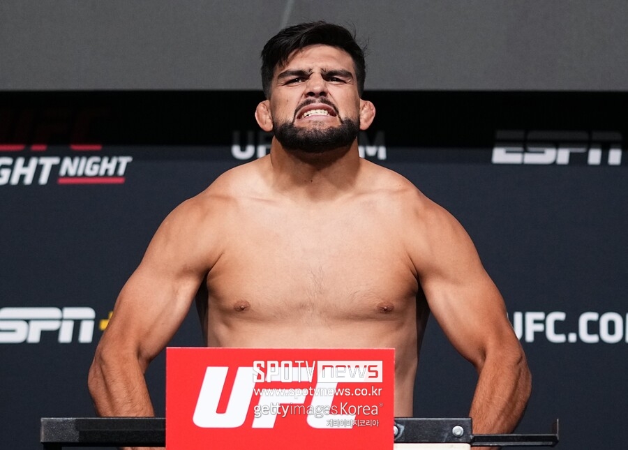 [UFC 273] 정찬성 동료 켈빈 가스텔럼, 출전 열흘 앞두고 상대 변경