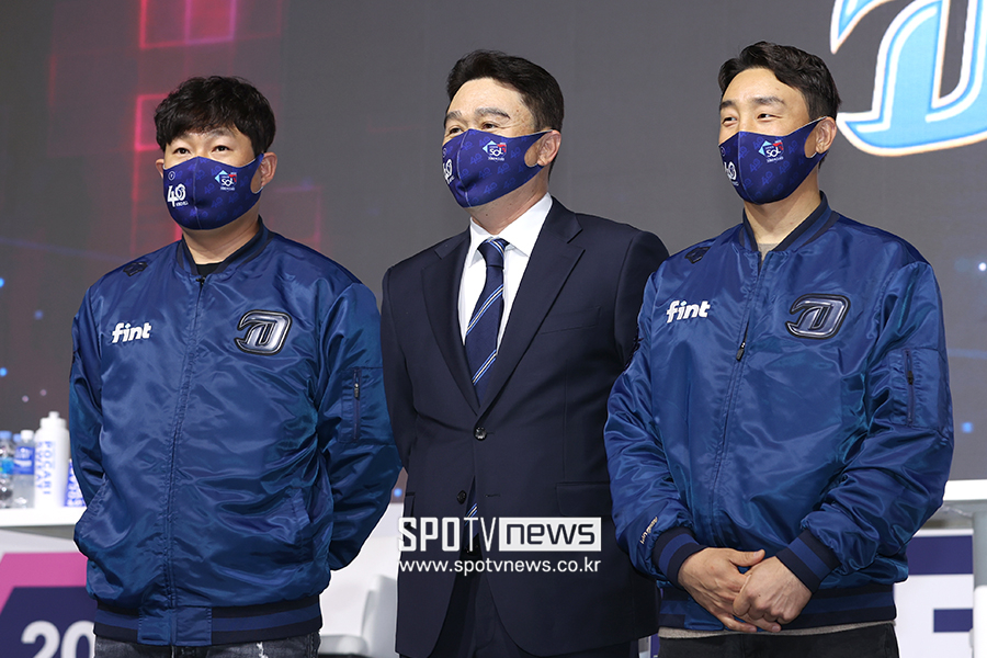 ▲ 양의지 이동욱 감독 손아섭 ⓒ곽혜미 기자