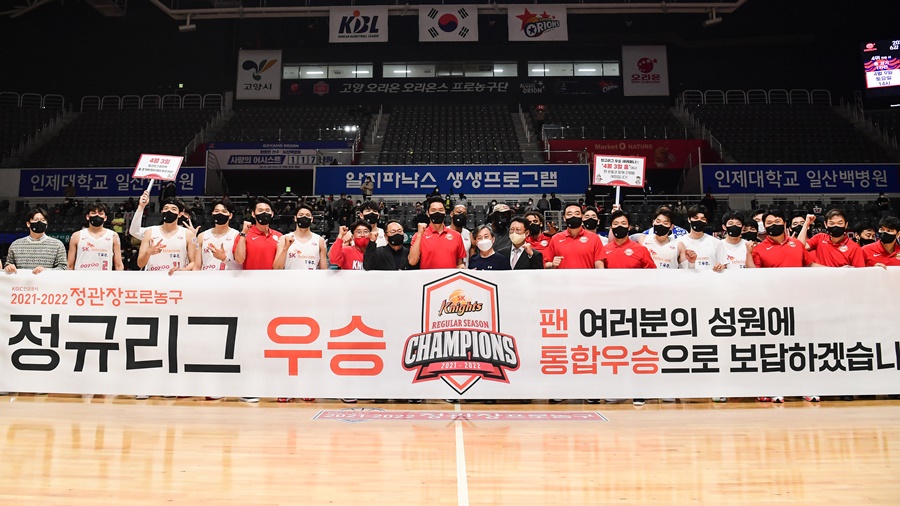 ▲ 정규 시즌 우승에 성공한 서울 SK ⓒ KBL