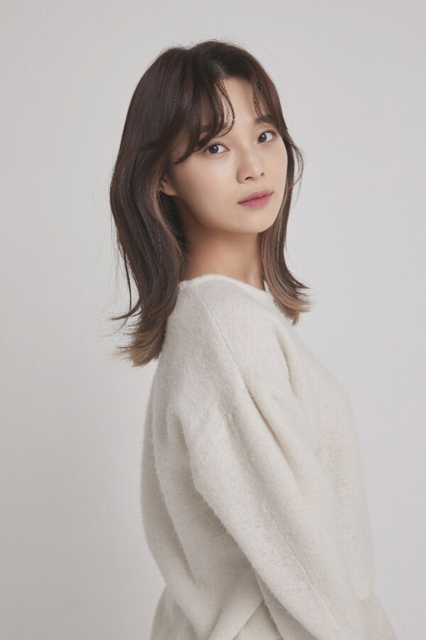 ▲ 보컬리스트 릴리안. 제공|컬러 웨일