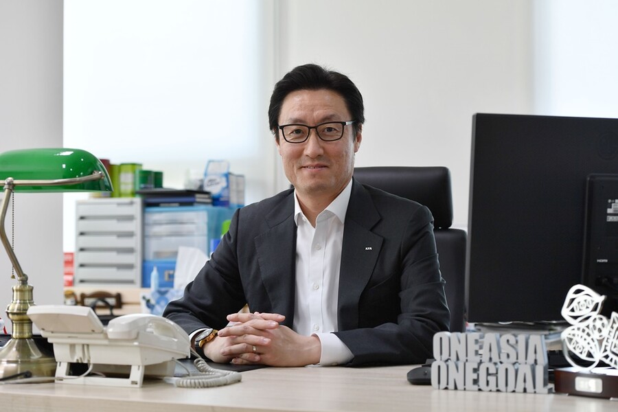 ▲ 전한진 사무총장이 EAFF 부회장에 당선됐다. ⓒ대한축구협회