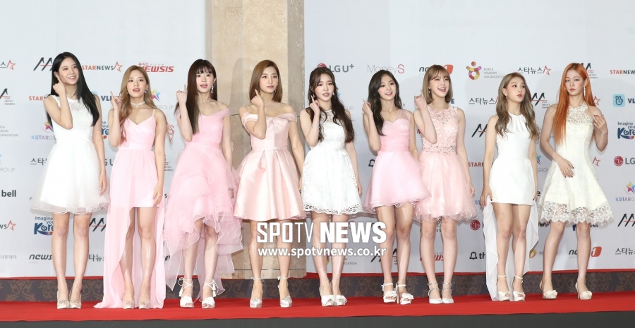 키움 6일 LG전 시구시타에 프로미스나인…경기전 그라운드 공연도
