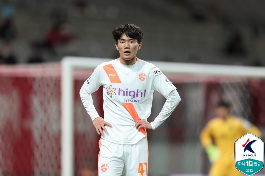 ▲  최용수 강원FC 감독의 조련으로 성장을 거듭하고 있는 양현준 ⓒ한국프로축구연맹