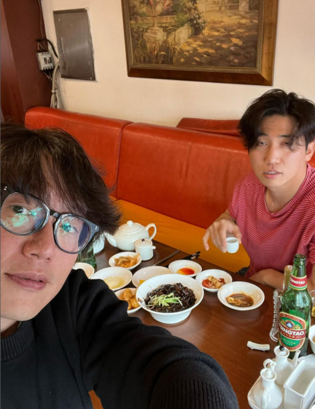 유세윤, 성시경과 술 마시면 이런 꼴이 됩니다…"낮술 3차째, 너무 X다"