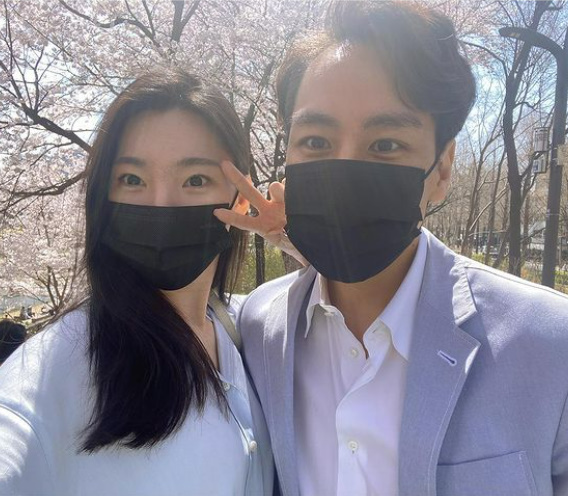 ▲ 이다은(왼쪽)과 윤남기. 출처| 이다은 인스타그램