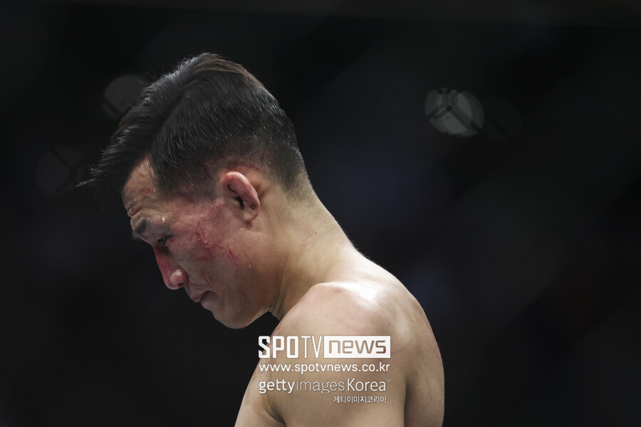 ▲ UFC 커리어 두 번째 타이틀전에서 쓴잔을 마신 정찬성에게 격려가 쏟아지고 있다.