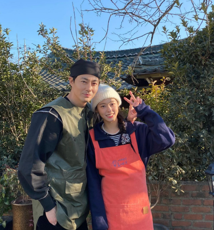▲ 조인성(왼쪽)과 설현. 출처| 설현 인스타그램