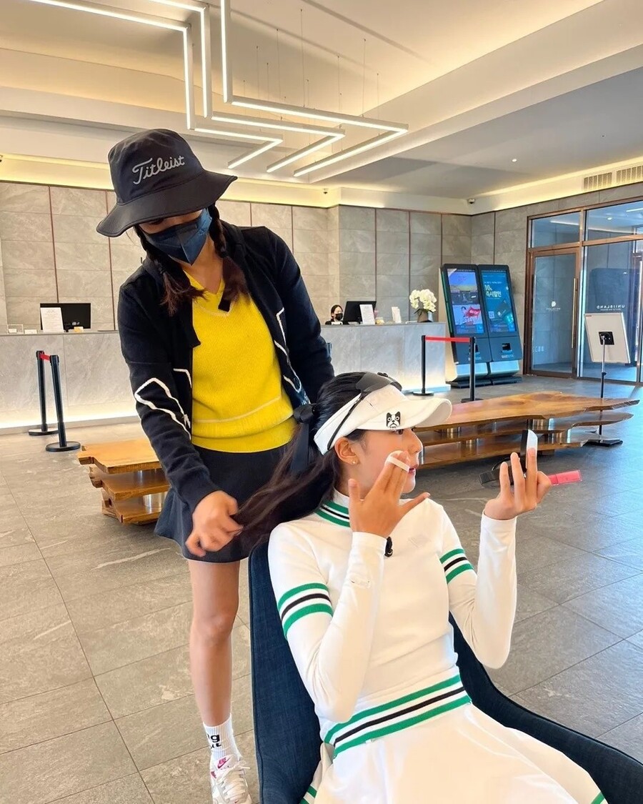 송지아, 15살인데 메이크업 솜씨가 프로급…누가 엄마고 누가 딸인지