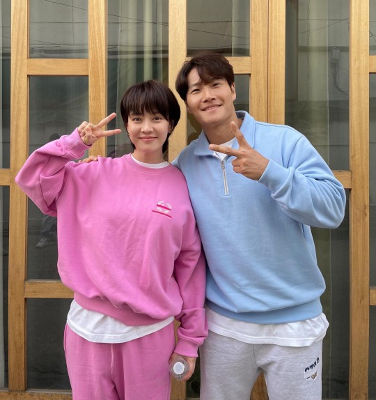 ▲ 송지효(왼쪽), 김종국. 출처| 송지효 인스타그램