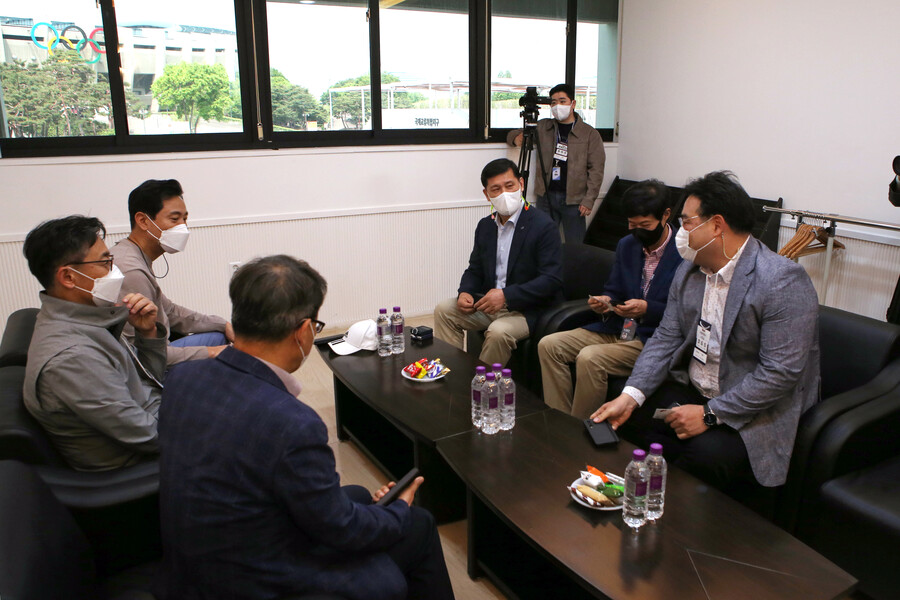 허구연 "서울팀 우승하면 행사를", 오세훈 "서울광장 환영식 검토"