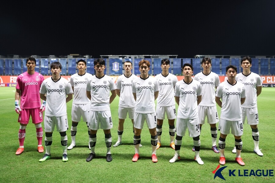 ▲ 전남드래곤즈 선수단. ⓒ한국프로축구연맹