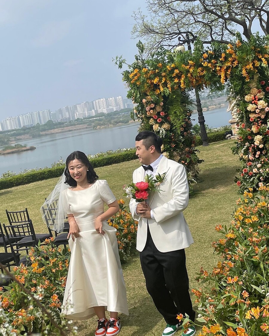 남매가 부부 됐네…'흔한 남매' 한으뜸‧장다운, 24일 한강서 야외 결혼식