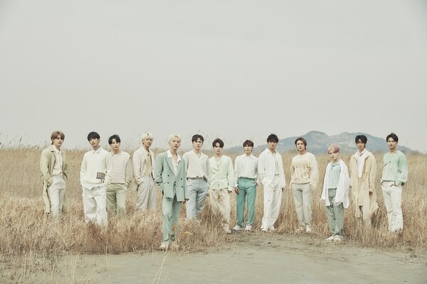 ▲ 26일 일본 유명 방송 프로그램에 잇달아 출연해 '달링' 무대를 선사하는 세븐틴. 제공|플레디스엔터테인먼트