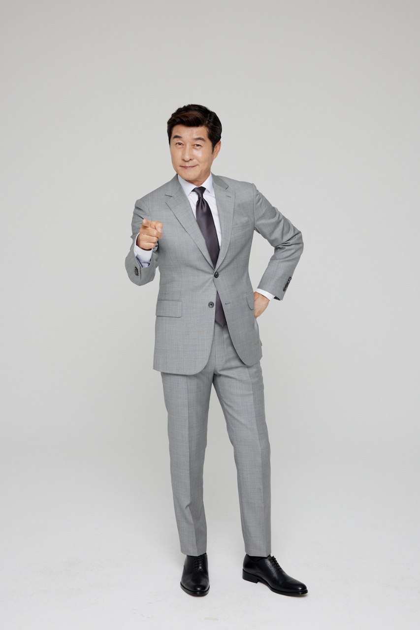 ▲ '어쩌다 어른2' MC 김상중. 제공|