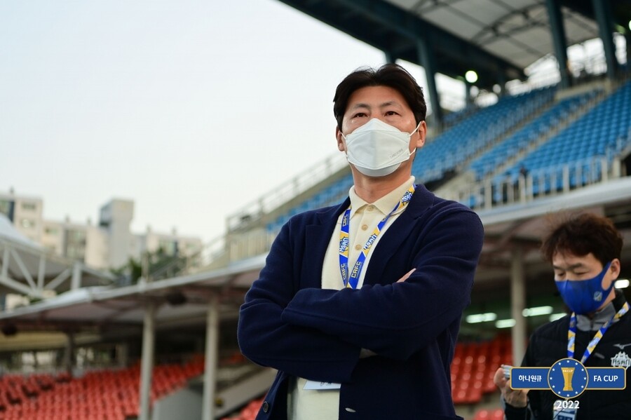 박동혁 감독 “남일이 형, 축하해...응원하고 싶다”