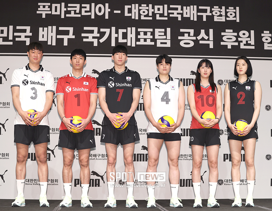 ▲ 나경복 황택의 허수봉 김희진 강소휘 이다현 ⓒ