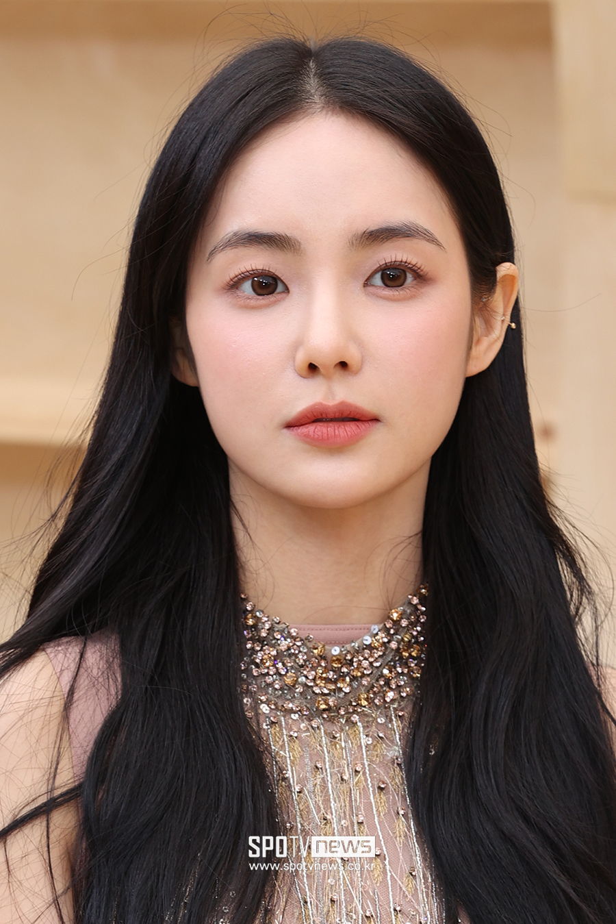 [포토S] 홍수주, 인형 같은 눈망울