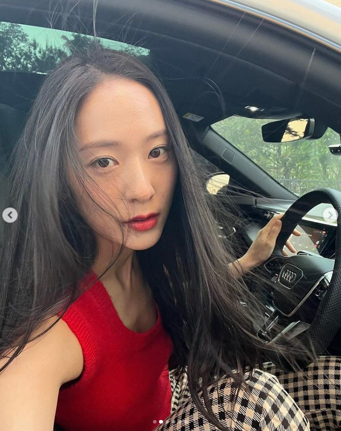 ▲ 가수 겸 배우 크리스탈. 출처| 크리스탈 인스타그램