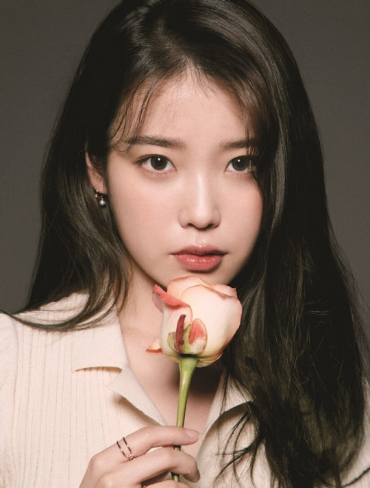 ▲ 어린이날 초록우산어린이재단에 1억 원을 기부한 아이유. 제공|이담엔터테인먼트