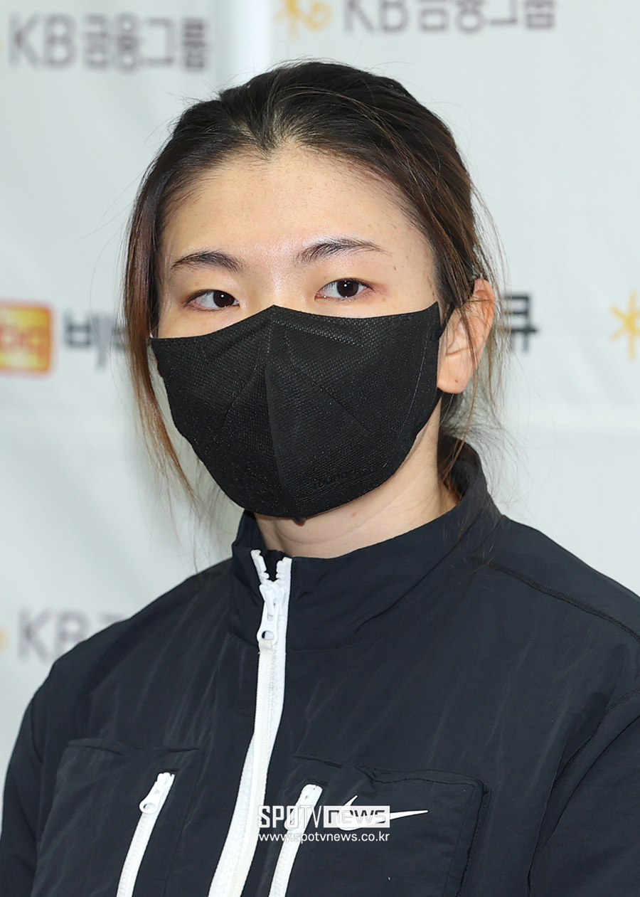 ▲ 2022~2023 쇼트트랙 국가대표 2차 선발전을 마친 뒤 인터뷰를 하고 있는 심석희 ⓒ곽혜미 기자