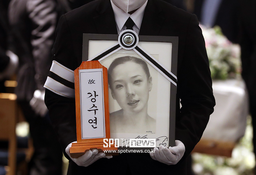 ▲ 고 강수연 영결식 ⓒ사진공동취재단