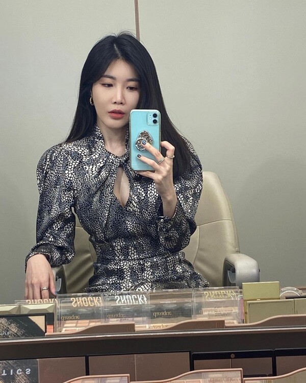 ▲ 이해리가 7월 비연예인과 결혼한다. 출처|이해리 인스타그램