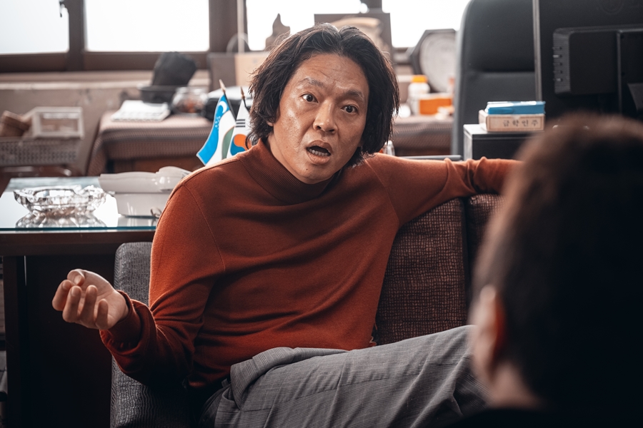 ▲ '범죄도시2' 스틸. 장이수 역 박지환. 제공|에이비오엔터테인먼트
