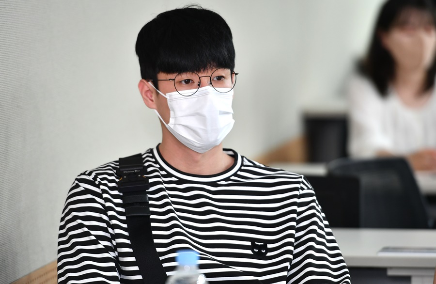 ▲ 12일 KBL센터에서 열린 FA 설명회에 참석한 전성현 ⓒ KBL