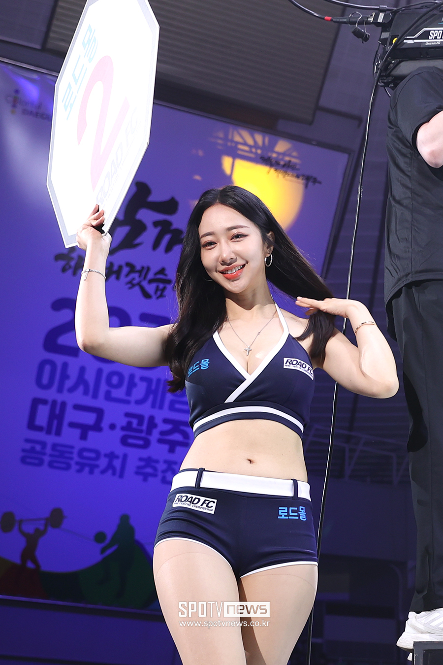 [포토S] 로드걸 신해리, 미모가 반짝