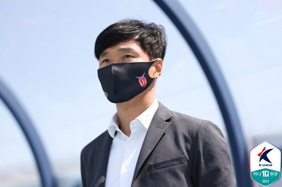 ▲ 수원FC 원정에서 값진 역전승을 따낸 남기일 감독. ⓒ한국프로축구연맹