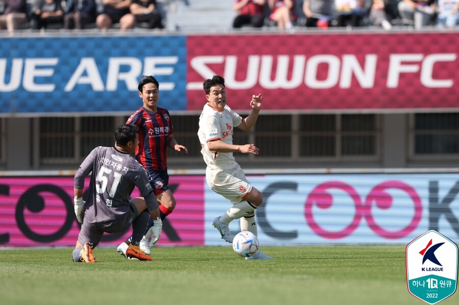 ‘8경기 연속 실점’ 수원FC, 고질적인 수비 문제에 울었다