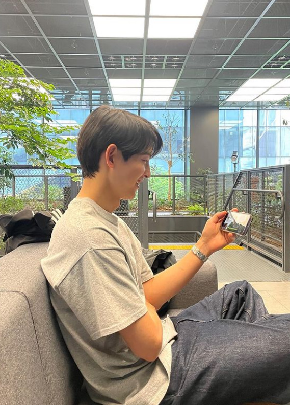 ▲ 출처| 송중기 인스타그램