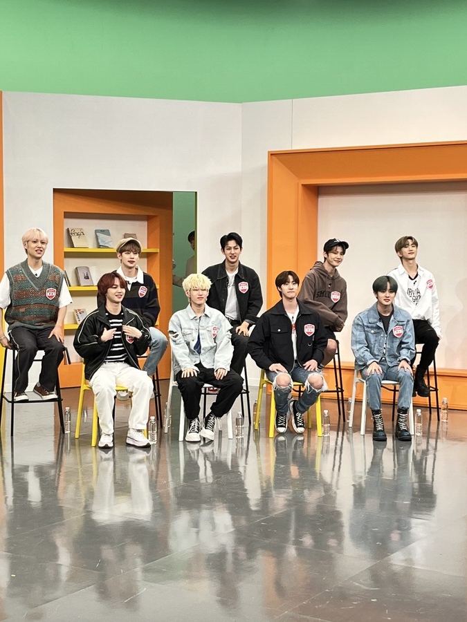 '아돌라스쿨3' AB6IX, 컴백날도 선배美 "유나이트 아끼고 사랑해"