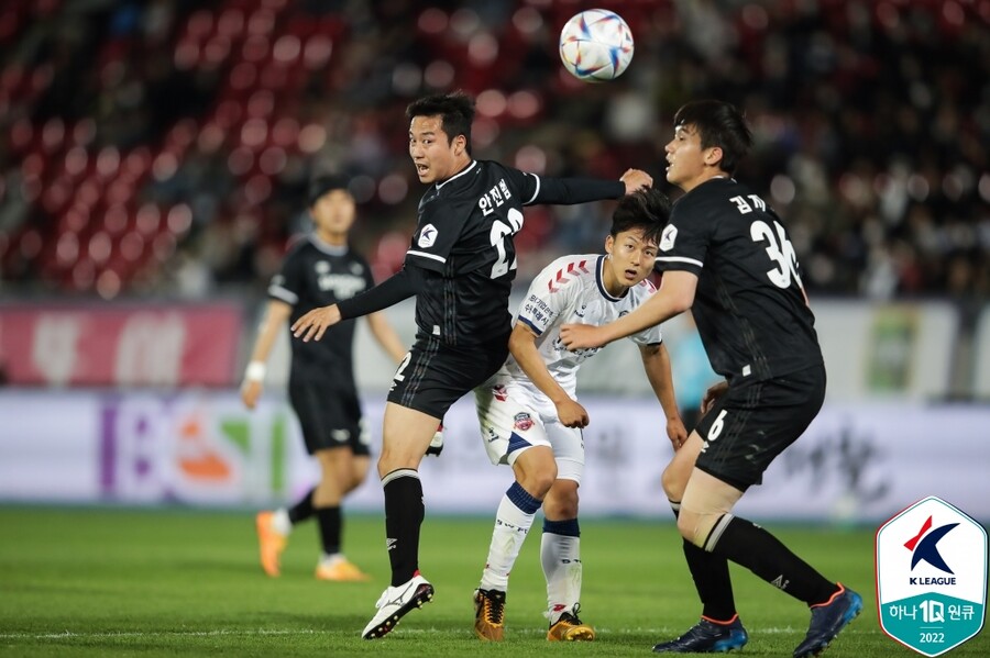 ▲ 이승우가 부상에서 복귀해 투혼의 90분을 소화했다. ⓒ한국프로축구연맹