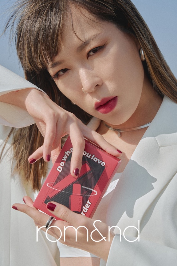 효진초이, 화장품 브랜드 엠배서더 됐다