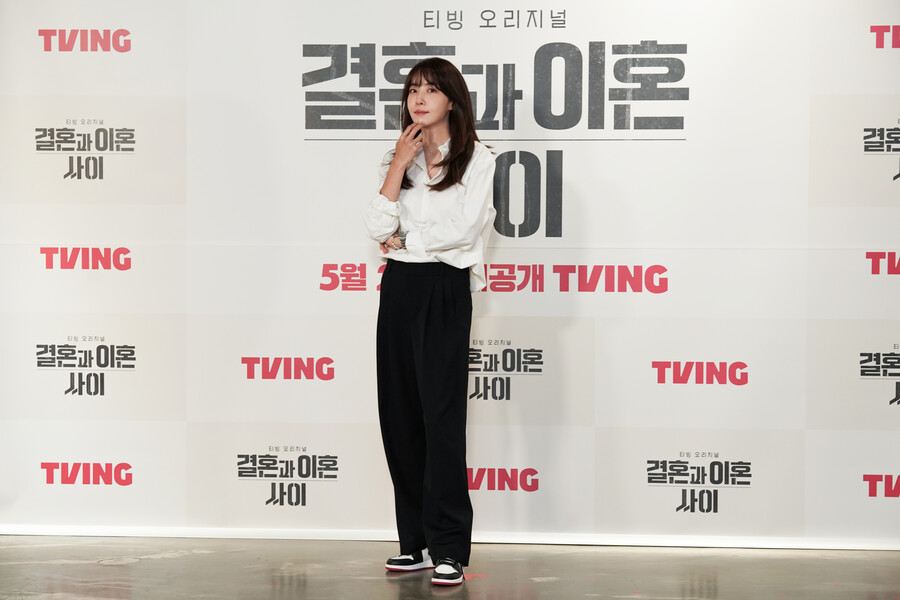 ▲ 티빙 오리지널 '결혼과 이혼 사이' 작사가 김이나. 제공| 티빙