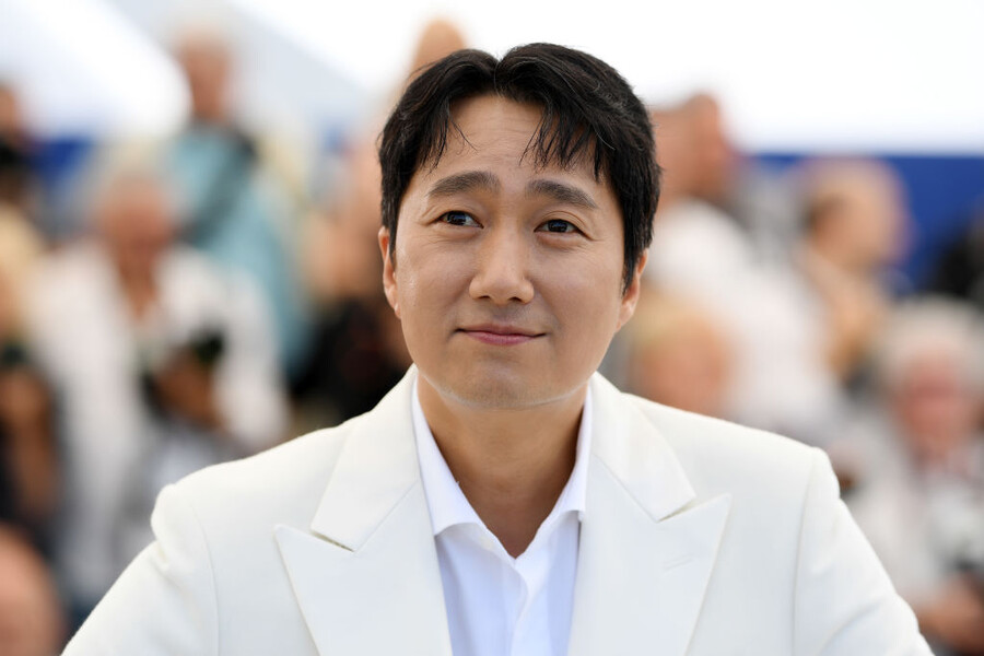▲  제75회 칸국제영화제 '헤어질 결심' 포토콜의 박해일.  ⓒ게티이미지