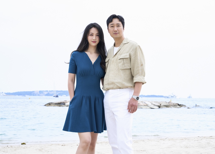 ▲ 탕웨이(왼쪽), 박해일. 제공ㅣCJ ENM