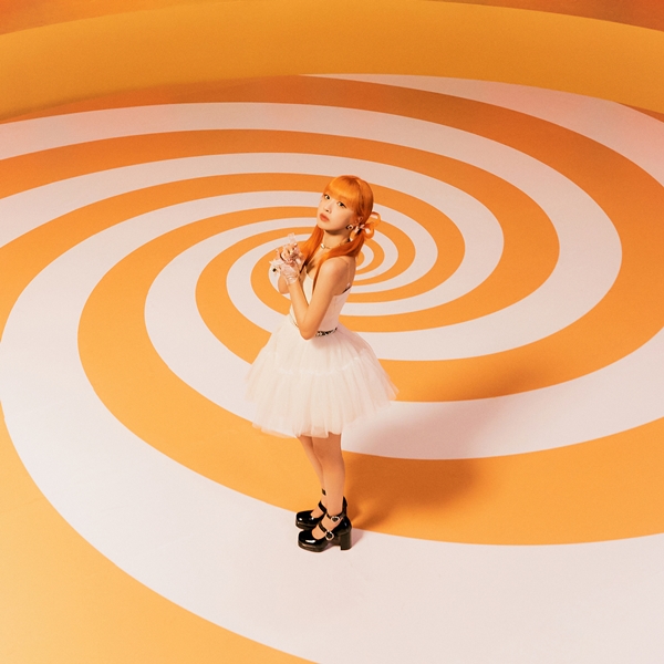▲ 아도라 신곡 '트러블? 트래블!' 두번째 콘셉트 포토. 제공|아우라 엔터테인먼트