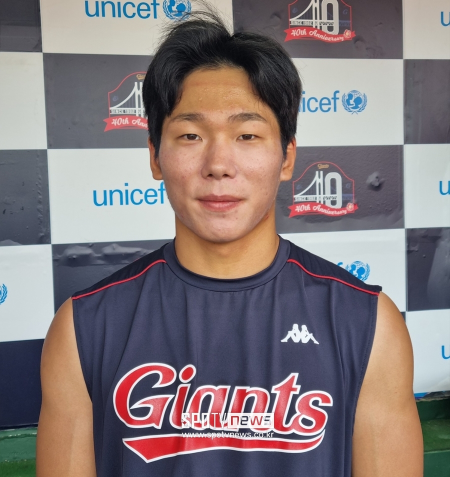 ▲ 성장통을 겪고 있는 롯데 자이언츠 외야수 장두성.ⓒ사직, 박정현 기자