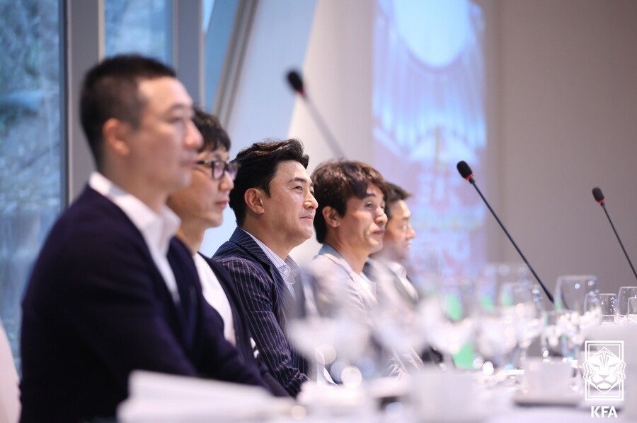 ▲ 자리를 빛낸 대한민국의 축구 영웅들. ⓒ대한축구협회