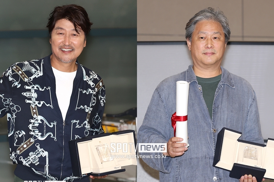 '칸 트로피' 안고 시간차 금의환향…男연기상 송강호-감독상 박찬욱 "언젠가 재회하길"[종합]